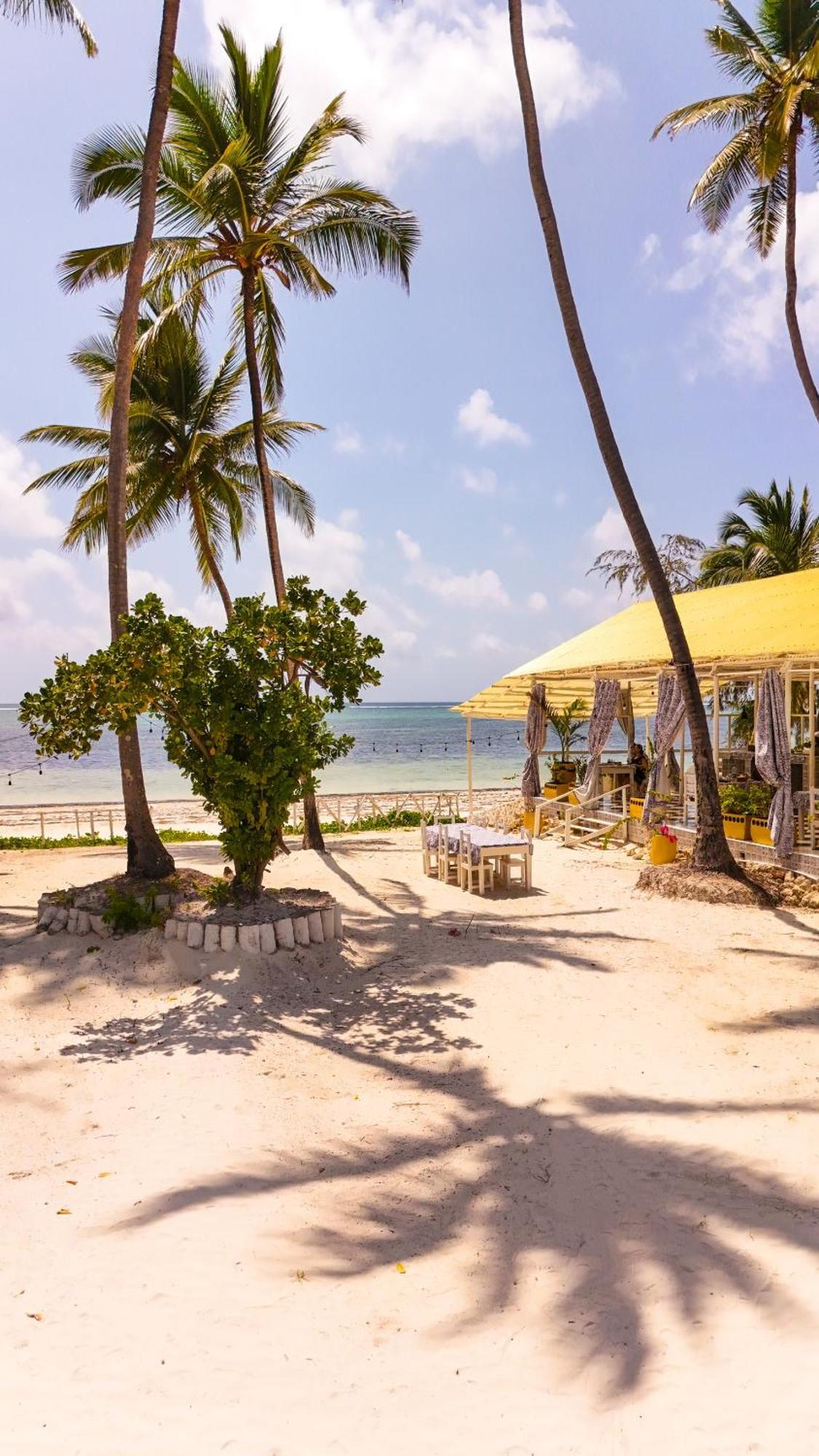 Pili Pili Orient Beach Resort Bwejuu Εξωτερικό φωτογραφία